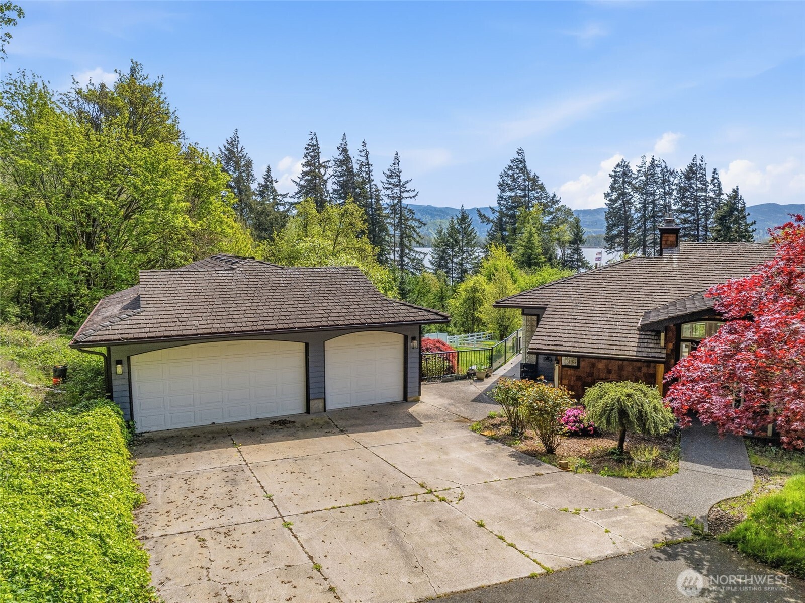 16 Little Cape Horn Road Cathlamet WA 98612