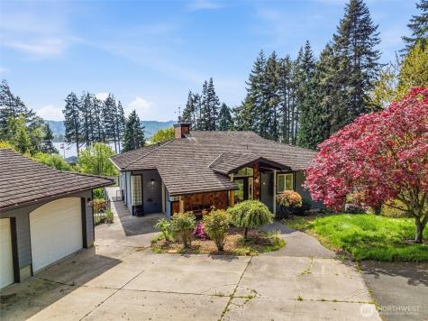 16 Little Cape Horn Road Cathlamet WA 98612