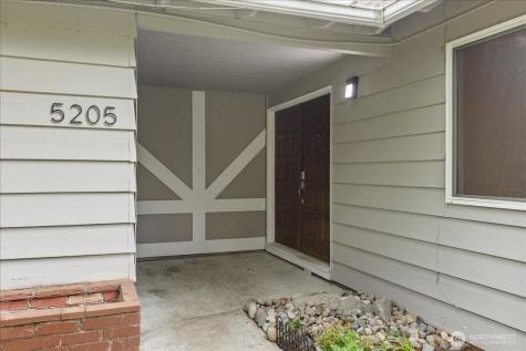 5205 173rd Place SW Lynnwood WA 98037