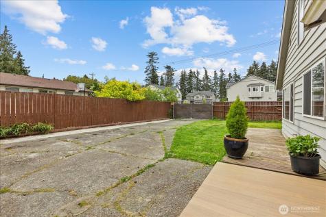5205 173rd Place SW Lynnwood WA 98037