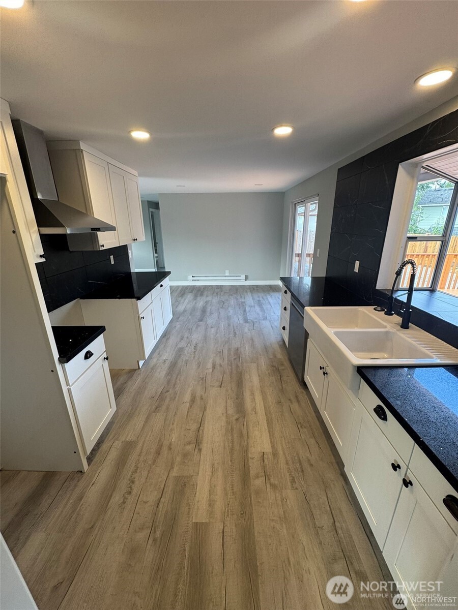 14616 Ash Way Lynnwood WA 98087