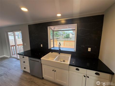 14616 Ash Way Lynnwood WA 98087