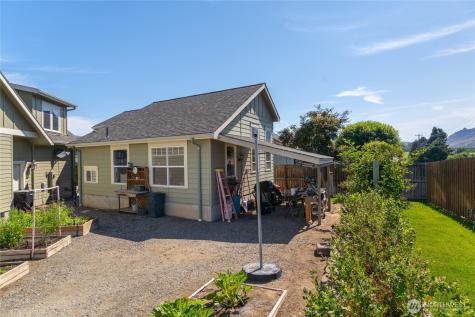 19 Cobb Court Malaga WA 98828