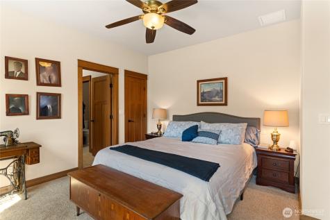 19 Cobb Court Malaga WA 98828