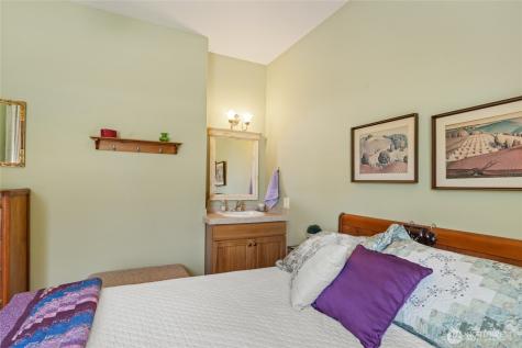 19 Cobb Court Malaga WA 98828