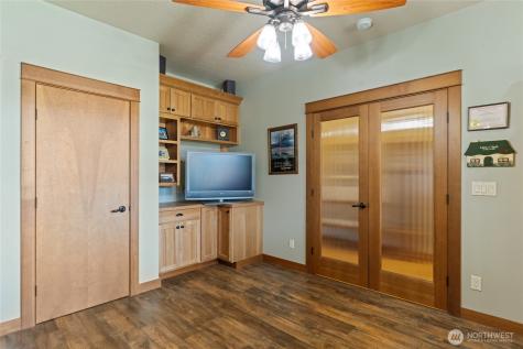 19 Cobb Court Malaga WA 98828