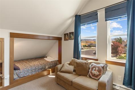 19 Cobb Court Malaga WA 98828