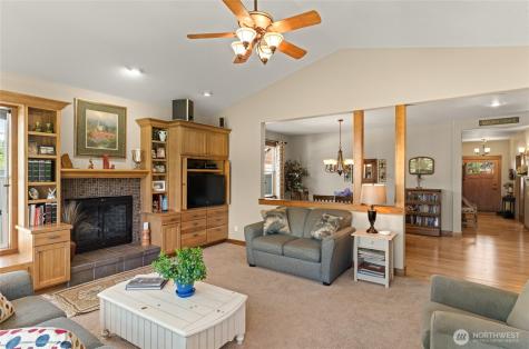 19 Cobb Court Malaga WA 98828