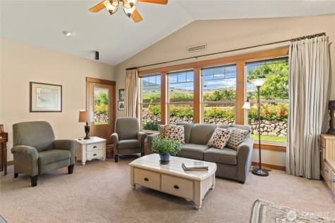 19 Cobb Court Malaga WA 98828