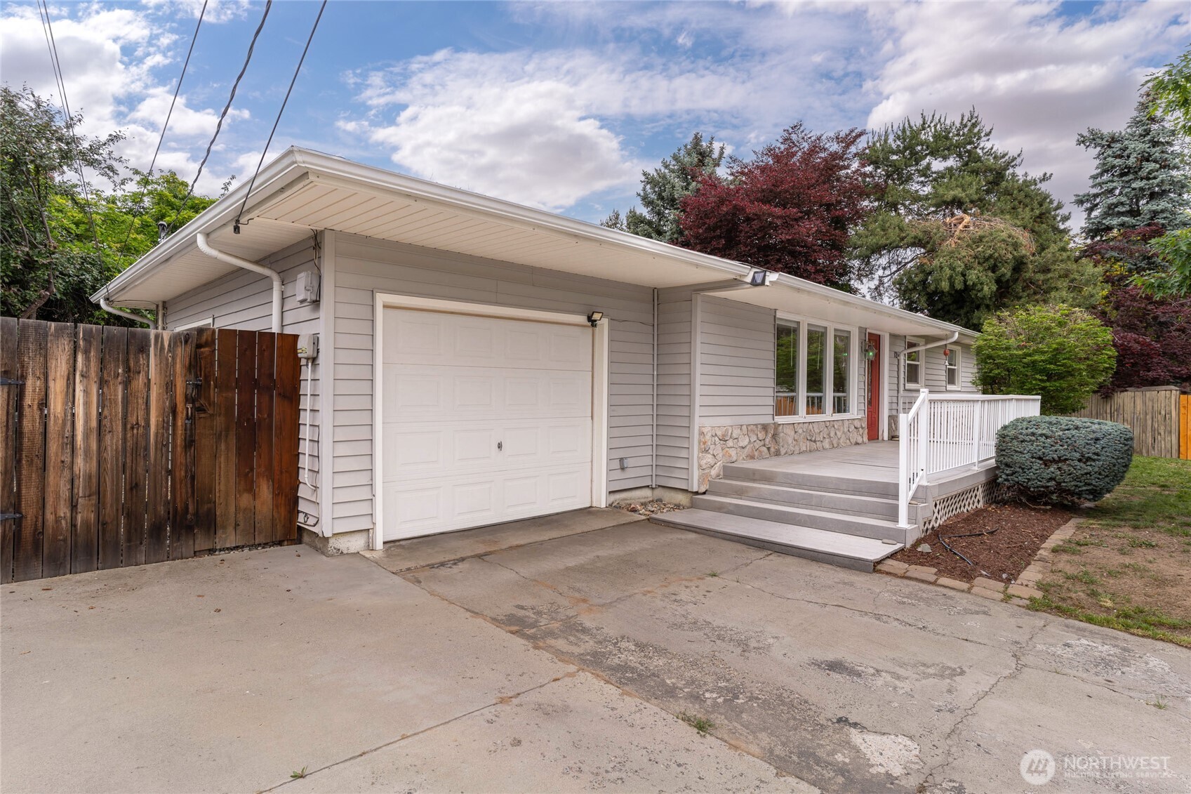 12 S Schafer Street Wenatchee WA 98801