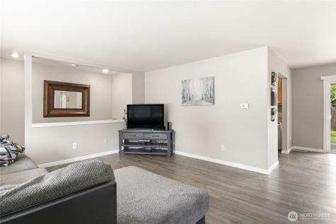 12 S Schafer Street Wenatchee WA 98801