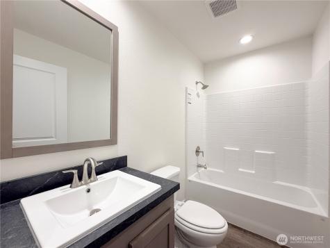 202 S 9th Avenue Kelso WA 98626