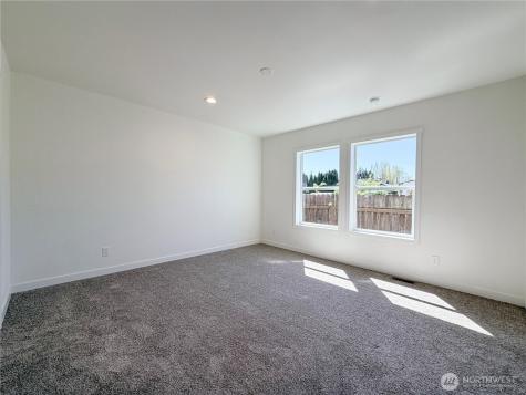 202 S 9th Avenue Kelso WA 98626
