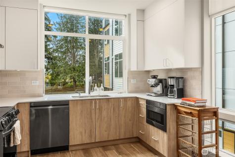8606 Linden Avenue N Seattle WA 98103