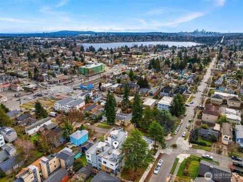 8606 Linden Avenue N Seattle WA 98103