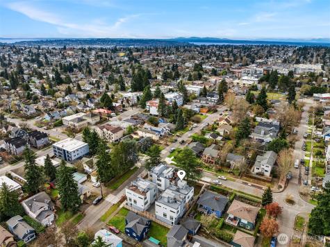 8606 Linden Avenue N Seattle WA 98103