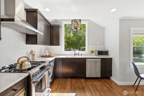 10007 114th Place NE Kirkland WA 98033