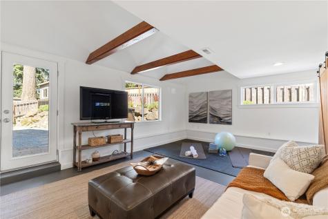 10007 114th Place NE Kirkland WA 98033