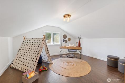 10007 114th Place NE Kirkland WA 98033