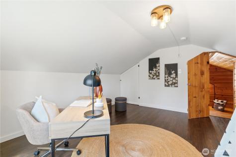 10007 114th Place NE Kirkland WA 98033