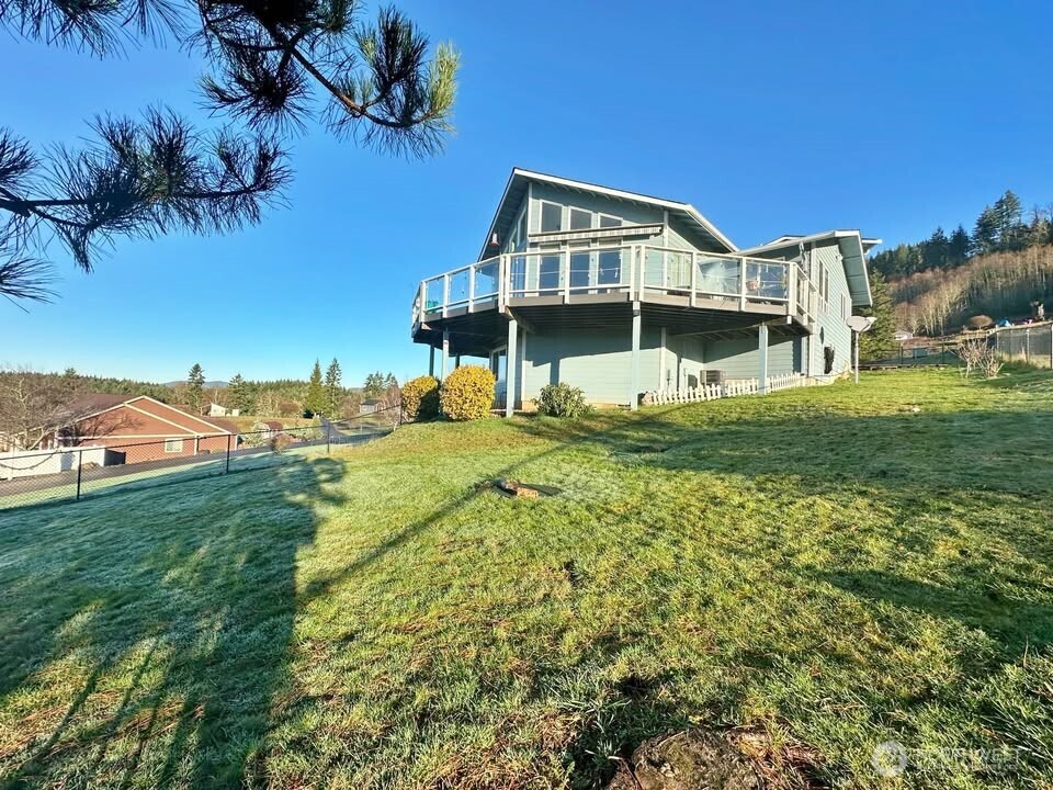 148 Pleasant Hill Drive Silver Creek WA 98585
