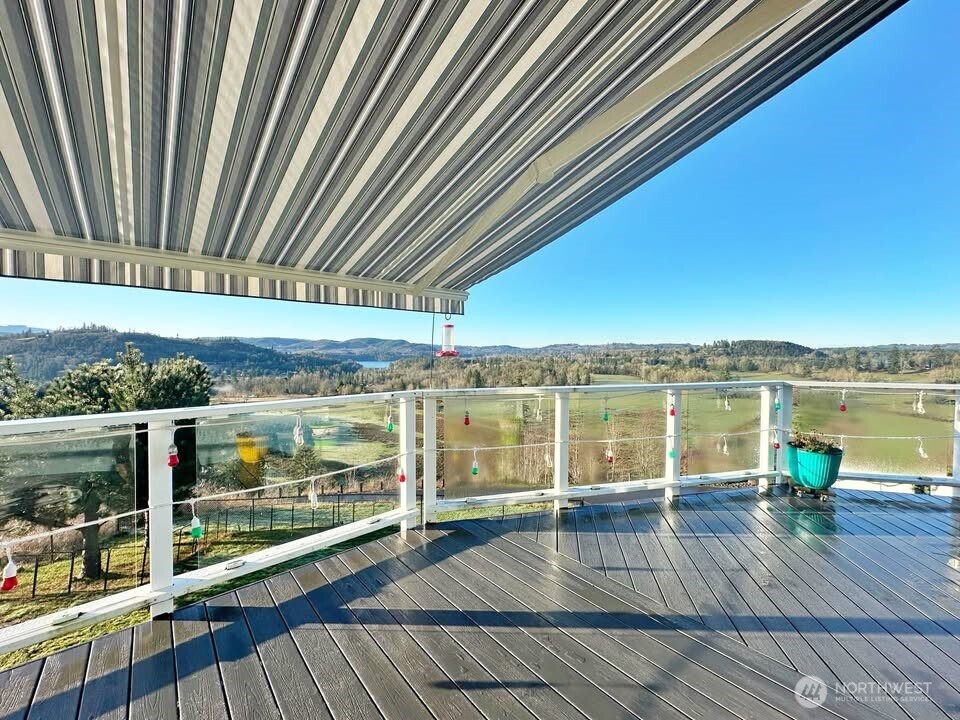 148 Pleasant Hill Drive Silver Creek WA 98585