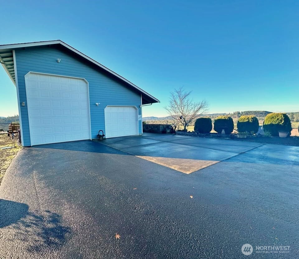 148 Pleasant Hill Drive Silver Creek WA 98585