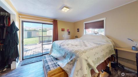 79 Duck Lake Road Omak WA 98841