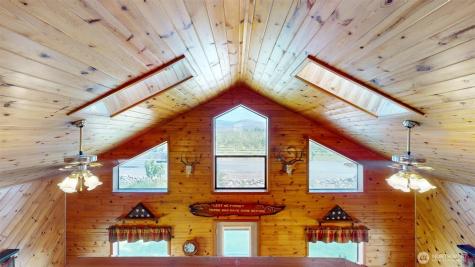 79 Duck Lake Road Omak WA 98841