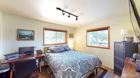 79 Duck Lake Road Omak WA 98841