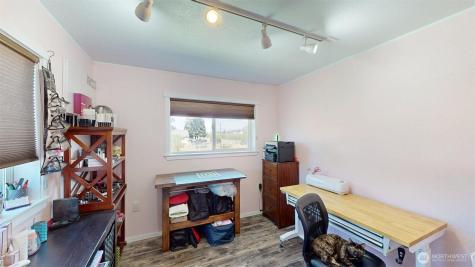 79 Duck Lake Road Omak WA 98841