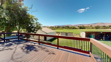 79 Duck Lake Road Omak WA 98841