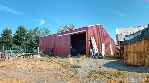 79 Duck Lake Road Omak WA 98841