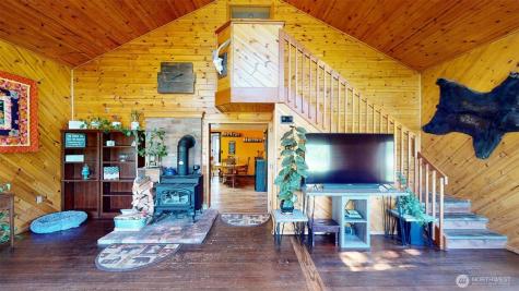 79 Duck Lake Road Omak WA 98841