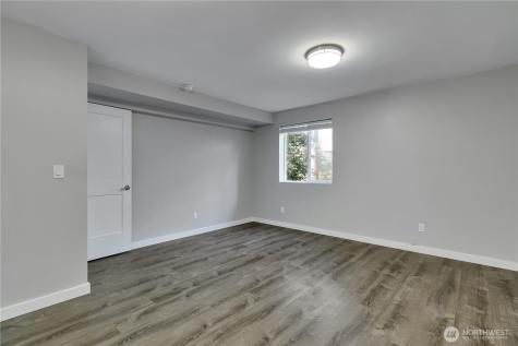 32417 29th Avenue SW Federal Way WA 98023