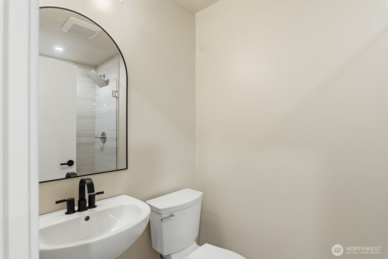 2425 NW Blue Ridge Drive Seattle WA 98177