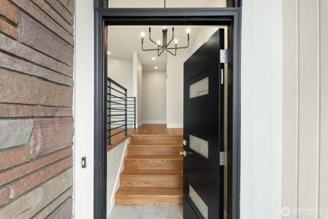 2425 NW Blue Ridge Drive Seattle WA 98177