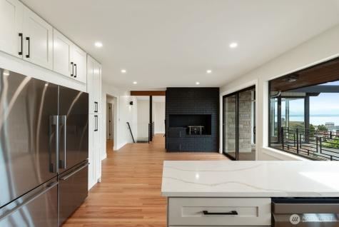 2425 NW Blue Ridge Drive Seattle WA 98177