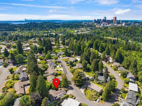 12535 SE 15th Street Bellevue WA 98005
