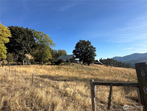 640 Highland Loop Road Kettle Falls WA 99141