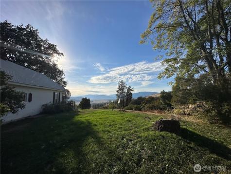 640 Highland Loop Road Kettle Falls WA 99141