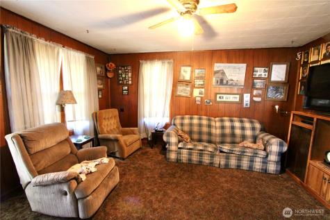 640 Highland Loop Road Kettle Falls WA 99141