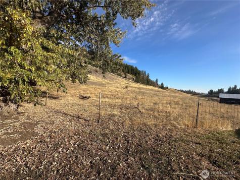 640 Highland Loop Road Kettle Falls WA 99141