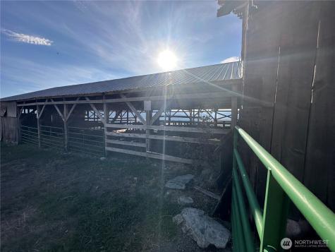 640 Highland Loop Road Kettle Falls WA 99141