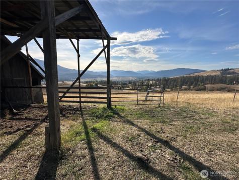 640 Highland Loop Road Kettle Falls WA 99141