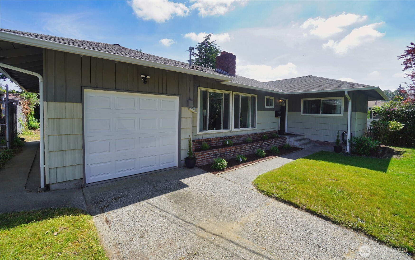10746 63rd Avenue S Seattle WA 98178