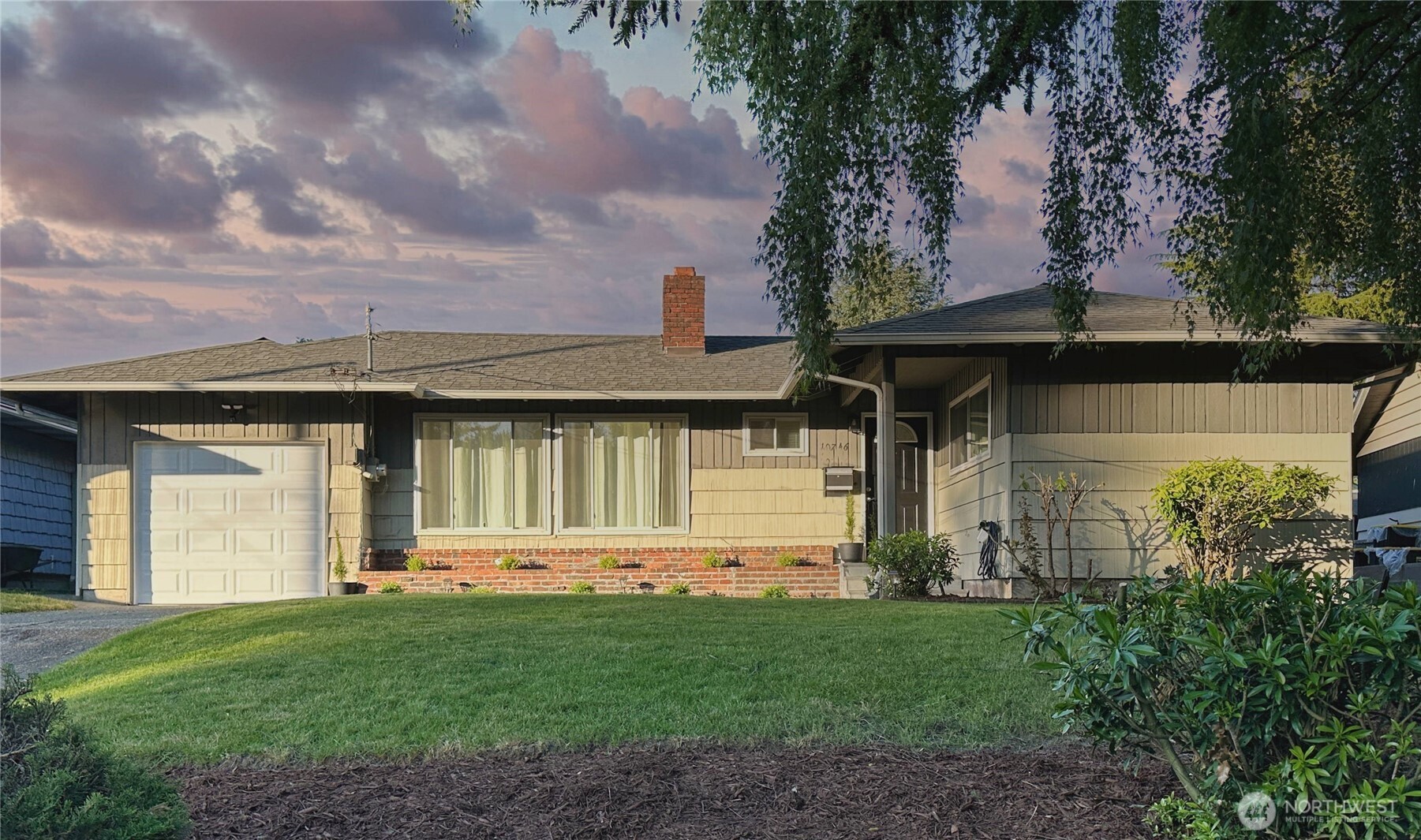 10746 63rd Avenue S Seattle WA 98178