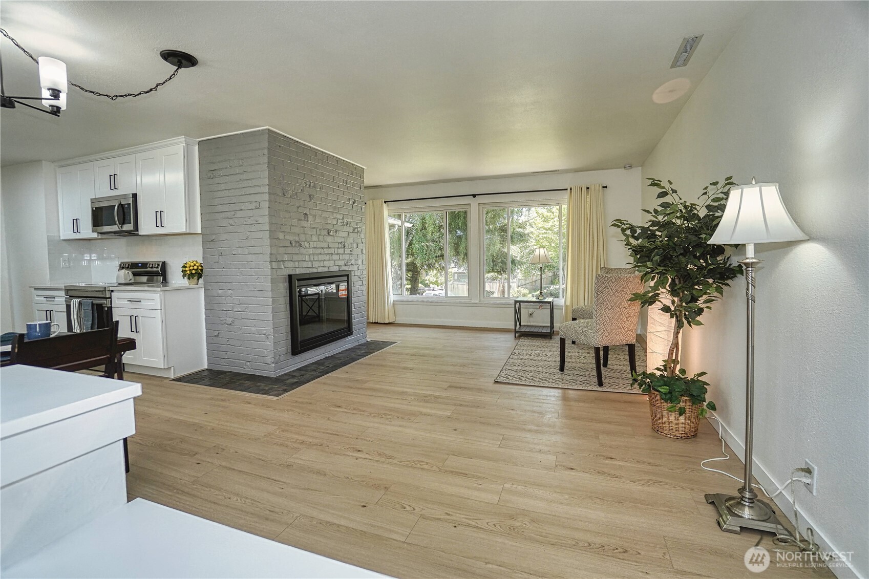 10746 63rd Avenue S Seattle WA 98178