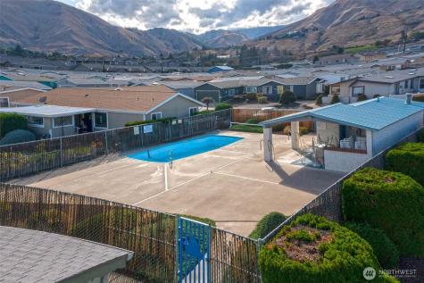 1306 Glacier Place Wenatchee WA 98801