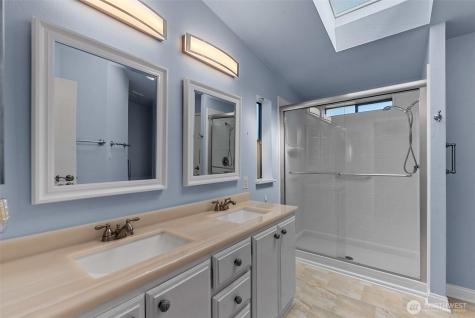 1306 Glacier Place Wenatchee WA 98801